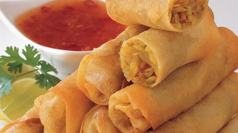 OEM Package 15g or 35g Chinese Frozen Pasta Frozen Fried Spring Rolls with Vegetables Stuffing